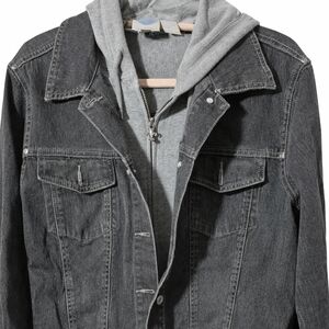 DG2 by Diane Gilman Charcoal Black Denim Jacket with Light Gray Hoodie Sz Large